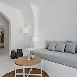 Вилла Divine View Sol Homes Тира