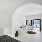 Divine View Sol Homes Вилла Тира